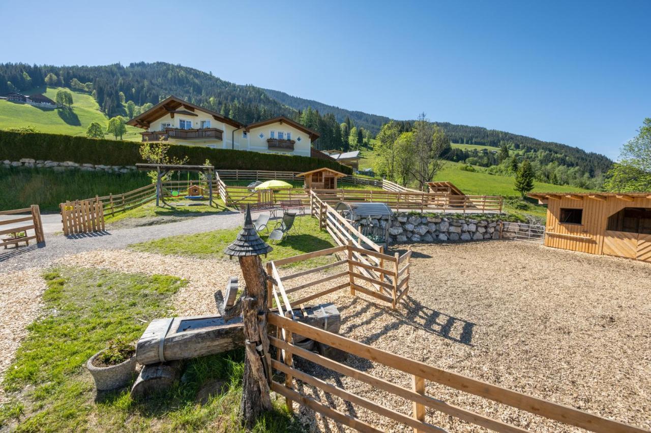 Paerchenbauernhof Horner Flachau Exterior photo